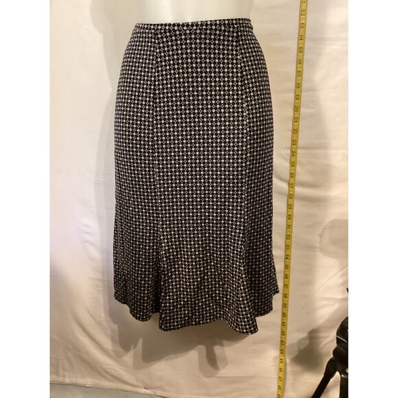 1860 Gap Stretch Flared Cut Skirt with Pleats Black and White Size Small - Picture 1 of 4